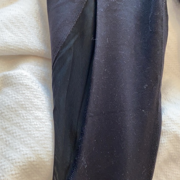 Aritzia TNA black leggings with mesh - Picture 2 of 3